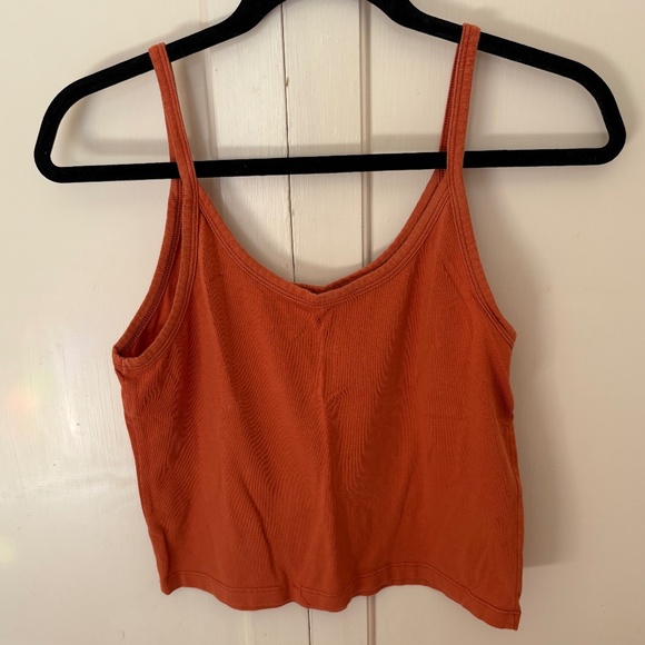 ARQ Crop Tank in color Rust size XL. - Picture 1 of 4